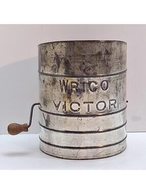 Vintage Wrico Victor Tin Flour Sifter Hand Crank And Wodden Handle